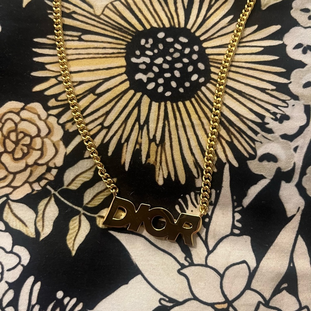 Christian Dior Gold Plated Logo Necklace Adjustable Chain Dior Letter Pendant - Picture 3 of 9